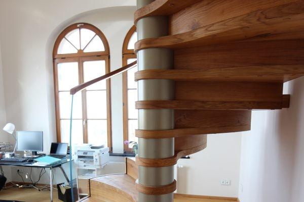 spindeltreppen-0033F6FCD75-A993-5BF8-EB16-C67553BE10CE.jpg